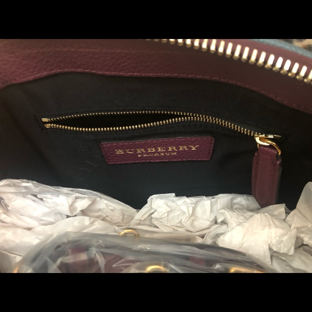 NWT Burberry Bag - Picture 5 of 5